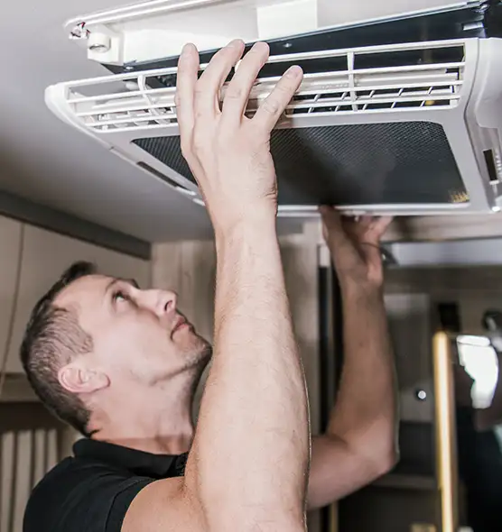  Professional Licensed And Insured Cleaners in Layton, UT